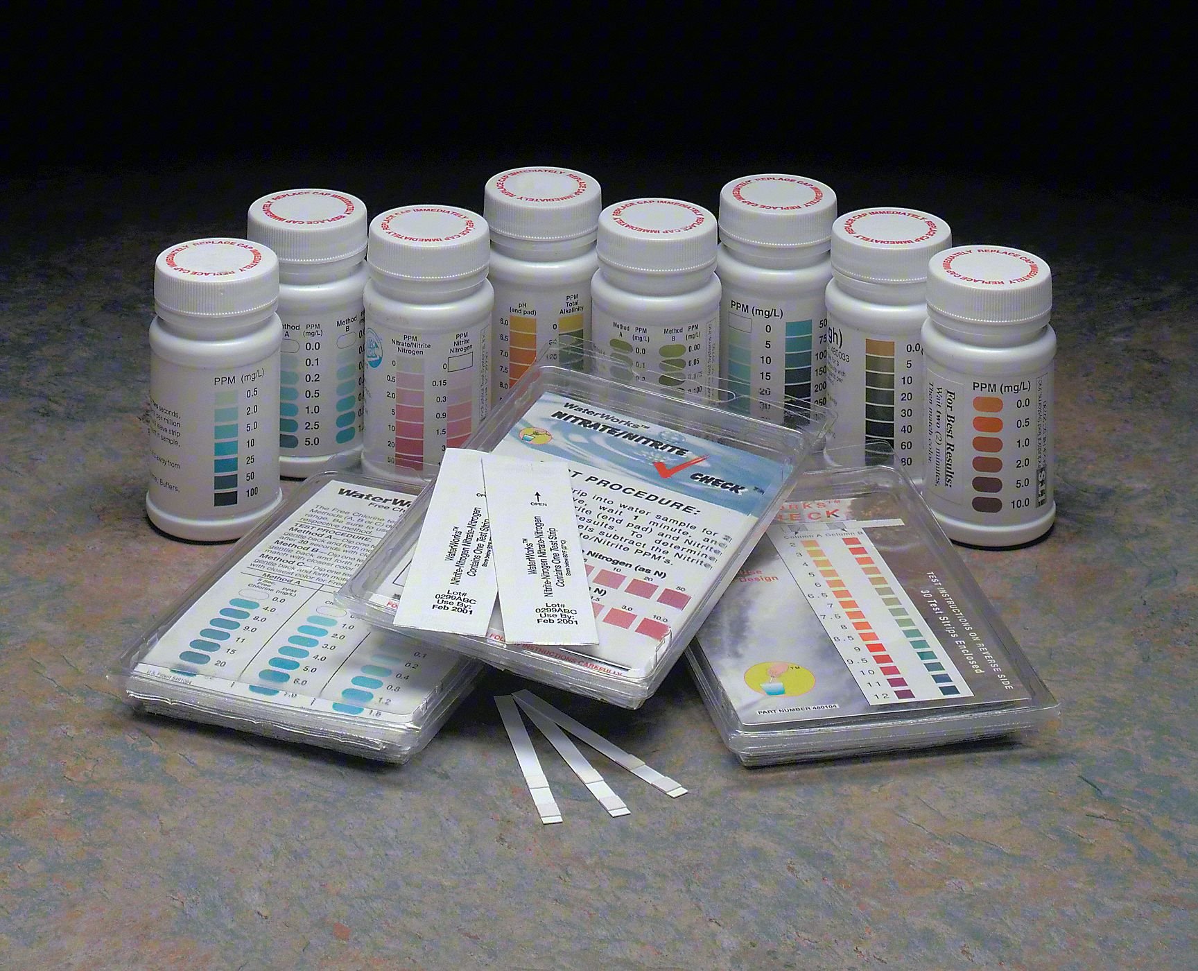 TEST STRIPS: NITRATE/NITRITE, 0 TO 10 PP