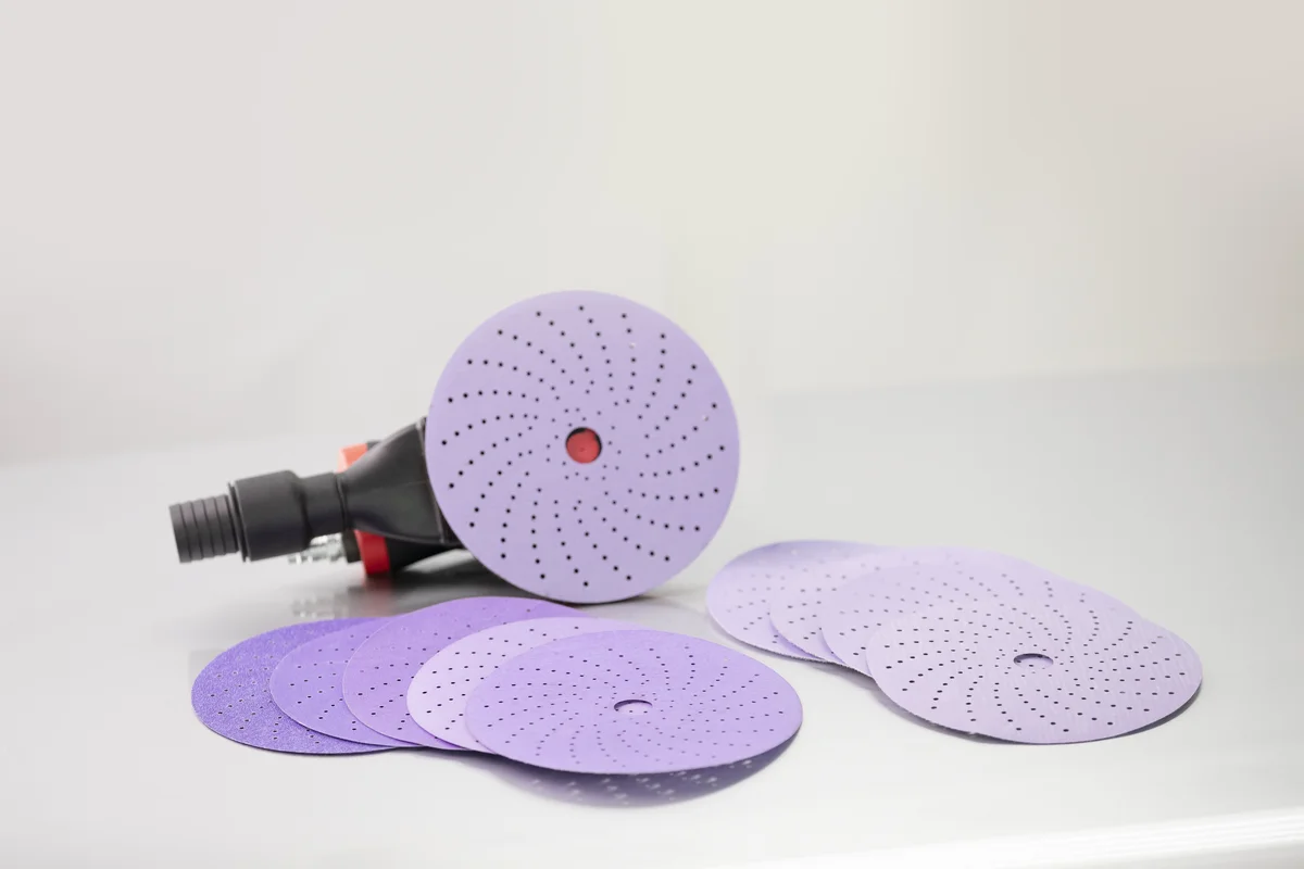 3M™ Cubitron™ II Hookit™ Clean Sanding Abrasive Disc 31487, 6 in (150 mm), 800+ Grade, 50 Discs/Carton, 4 Cartons/Case